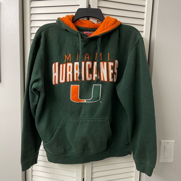 Other - UM Hoodie (size M)